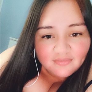 Meet your Posher, Omaira